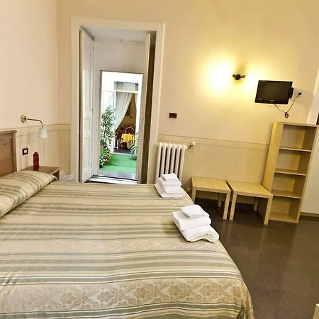 Bnb Naples Pensionat 4*