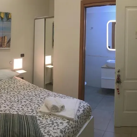 Bnb Naples 4*
