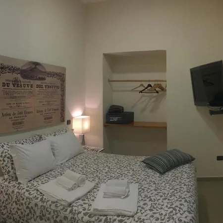 ゲストハウス BnB ナポリ 4*